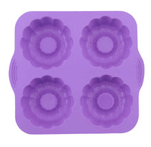 Load image into Gallery viewer, Cake and Cookie Molds - 4-Piece Clover Cake and Cookie Mold