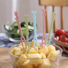 Load image into Gallery viewer, Fruit Fork - Kitchen Expert Plastic Set of 30 Fruit Picks - Mini Snack & Dessert Forks - Hammered Design Appetizer Picks