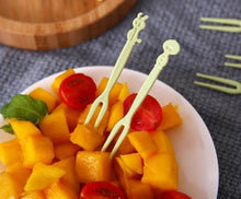 Load image into Gallery viewer, Fruit Fork - Kitchen Expert Plastic Set of 30 Fruit Picks - Mini Snack & Dessert Forks - Hammered Design Appetizer Picks