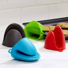 Load image into Gallery viewer, Mini Silicone Oven Mitts Pot Holders - 1 Pc Silicone Tray Grabber