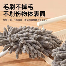 تحميل الصورة في عارض المعرض، Cleaning brush with bristle head on a wooden surface, text in Chinese above.