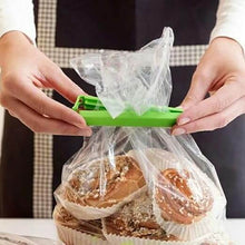 تحميل الصورة في عارض المعرض، Food Storage Bag Sealing Clips (4-Piece Set | 2 Sizes) | Airtight Food Lock Clips