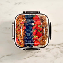 تحميل الصورة في عارض المعرض، حاويات تخزين المواد الغذائية (طقم من 3 - 575 - 1075 و 1900 مل.) - حاويات تخزين مربعة الشكل محكمة الغلق