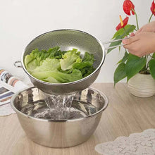 تحميل الصورة في عارض المعرض، 25.5cm Heavy-Duty Stainless Steel Colander | Long Handle Strainer & Fry Basket - Silver