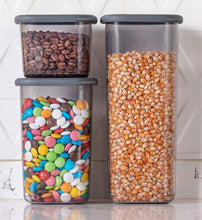 Load image into Gallery viewer, Food Storage Containers Set with Silicone Lid Square ( 1750 ml ) for organizing coffee, candy, and popcorn in the kitchen.