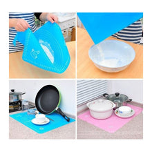 Load image into Gallery viewer, Pastry Silicone Baking Mat sheet with Scale - Size 43.0 cm x 35.0 cm