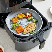 تحميل الصورة في عارض المعرض، Multifunctional cooking appliance with food on a gray plate

