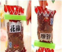 Load image into Gallery viewer, Food Storage Bag Sealing Clips (4-Piece Set | 2 Sizes) | Airtight Food Lock Clips
