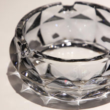 Load image into Gallery viewer, 1 Pcs Portable Modern Ashtray - Geometry Crystal Glass for Cigarettes - 12 * 5 cm
