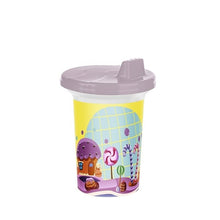 تحميل الصورة في عارض المعرض، A plastic cup with a light purple lid and a colorful candy-themed illustration on the front, set against a plain white background.
