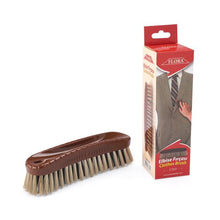 تحميل الصورة في عارض المعرض، Brown brush with packaging on a white background
