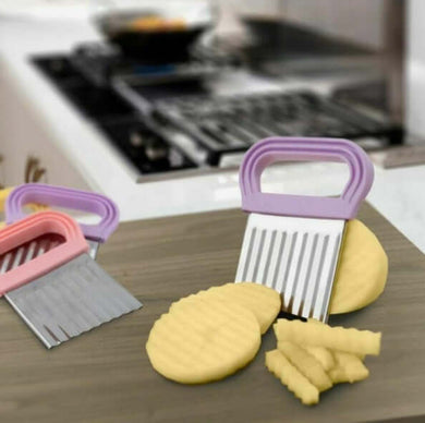 Crinkle Cutter - Wavy Slicer for Vegetables and Fruits with Plastic Handle