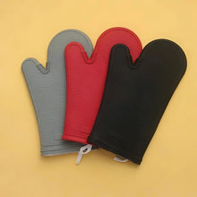 Load image into Gallery viewer, Gloves - Heat Resistant Cotton Padded Silicone Glove
