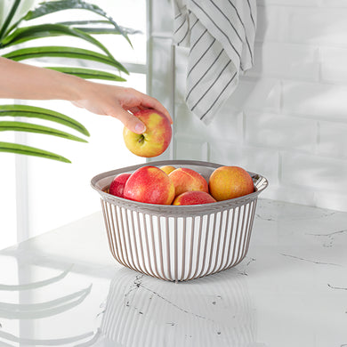 Bowls - Plastic Washing Bowl (4.0 Lt.) BPA-free food grade PP filled with fresh apples on a kitchen countertop.