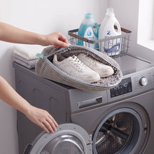 تحميل الصورة في عارض المعرض، Shoe Washing Machine Bag - Reusable Chenille Microfiber Laundry Cleaning Bag for Sneakers &amp; Delicates (39x19 cm)

