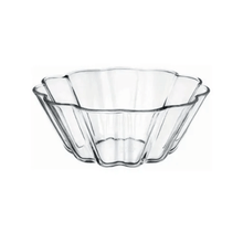 Load image into Gallery viewer, Heat resistant glass bowl for baking, 1.6 Lt oven safe, perfect for cakes and savory dishes.
