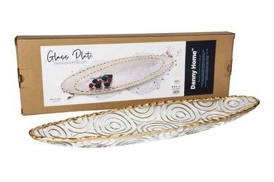 Oval glass serving platter with golden wavy rim, ideal for snacks and salads, dimensions 44.9 x 14.6 x 3 cm.