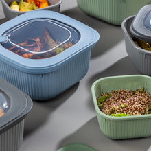 Load image into Gallery viewer, Food Storage Containers - MicroSafe Square stripe (1800 ml.) with Lid
