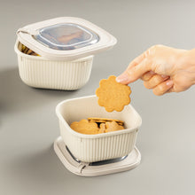 Load image into Gallery viewer, Food Storage Containers - MicroSafe Square stripe (1800 ml.) with Lid
