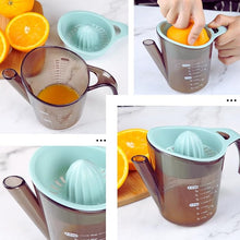 تحميل الصورة في عارض المعرض، Citrus Squeezer with Measured Acrylic Jug - 500 ml. Citrus Squeezer
