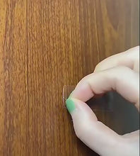 Load and play video in Gallery viewer, MULTIPURPOSE DOUBLE FACE – Unique Adhesive Box with 60 Strong Mounting Chips, for Smart and Secure Home Solutions Without Nails or Drilling Tools. (1 Pack)
