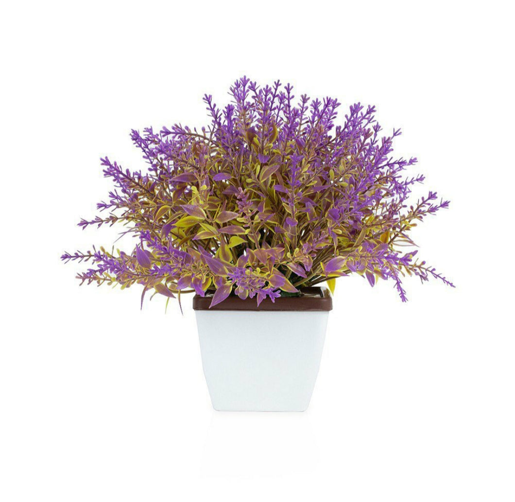 Artificial Wild Lavender Plant in Plastic Pot (15 x 15 x 18 cm)