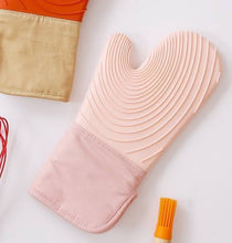 Load image into Gallery viewer, Gloves - Heat Resistant Silicone Grilling Gloves with Inner Cotton Layer for Barbecue, Cooking, Baking and Smoker

